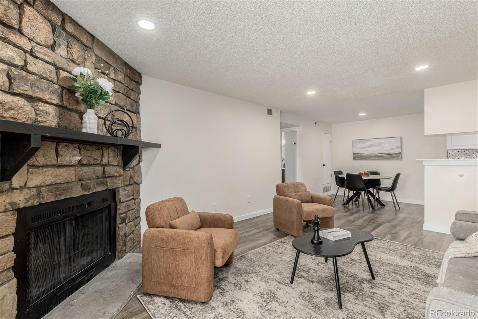 1830 S Pitkin Circle B, Aurora, CO, 80017 2 1830 S Pitkin Circle B