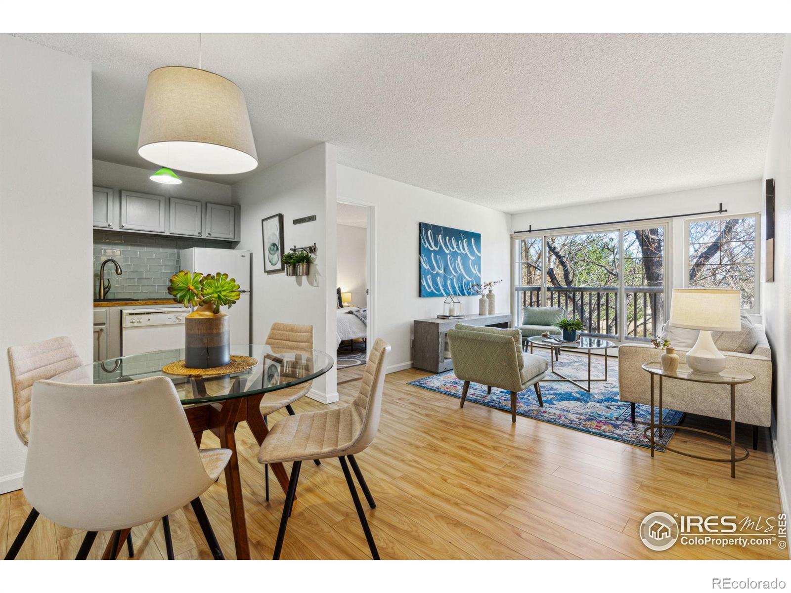 860 W Moorhead Circle 2K