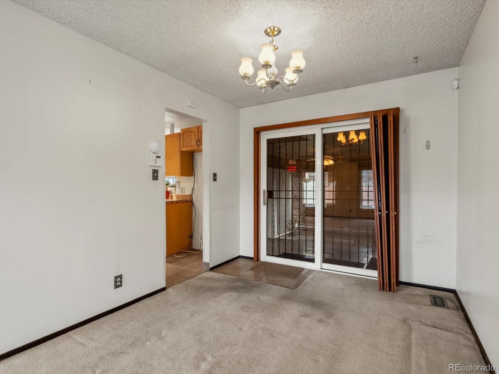5105 Titan Court, Denver, CO, 80239 4 5105 Titan Court