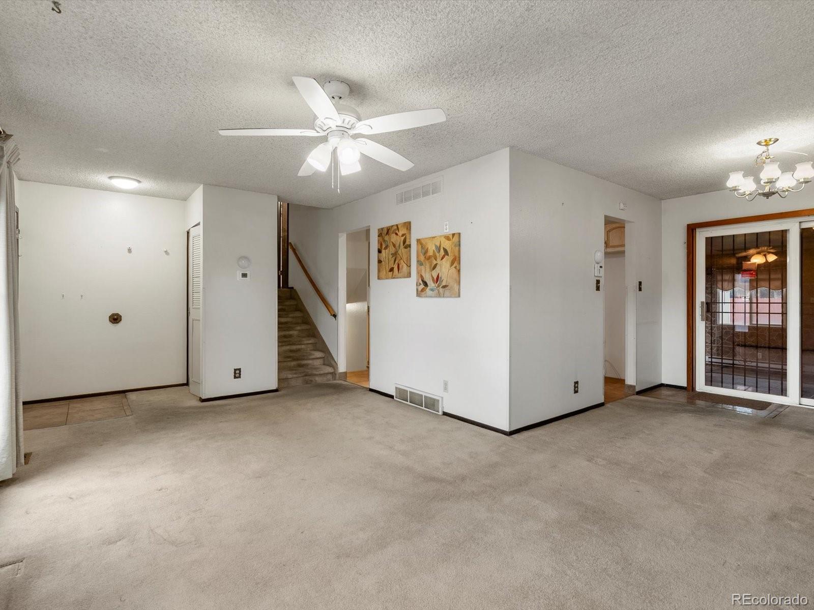 5105 Titan Court, Denver, CO, 80239 2 5105 Titan Court