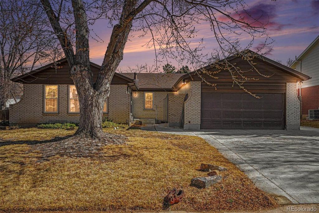 Photo of 7110 S Franklin Way, Centennial, CO 80122 (MLS # 9726110)