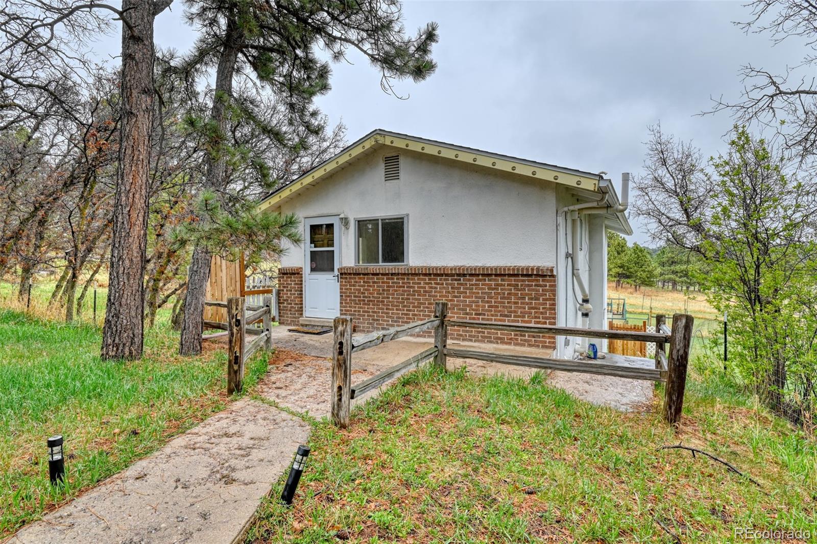 3033 E Palmer Divide Avenue