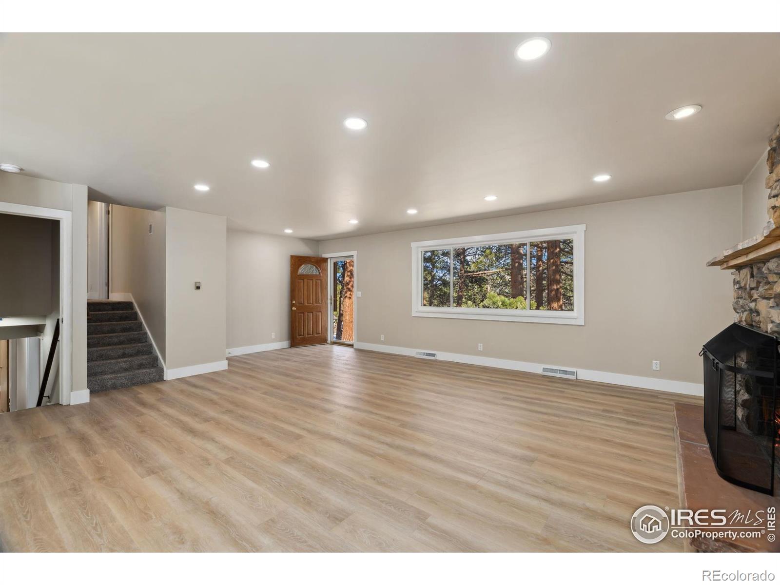 1059 Lexington Lane