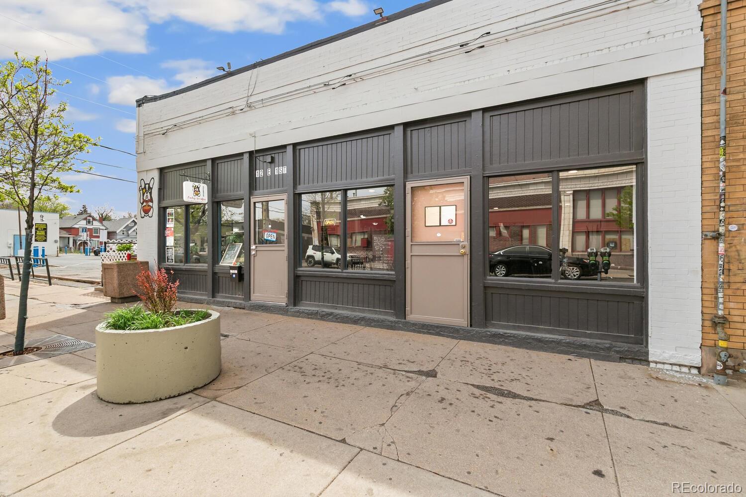 12 E 1st Avenue