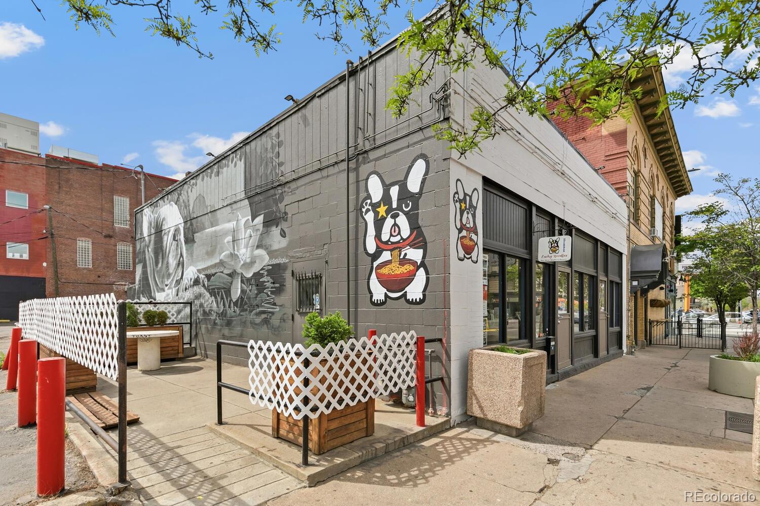 12 E 1st Avenue