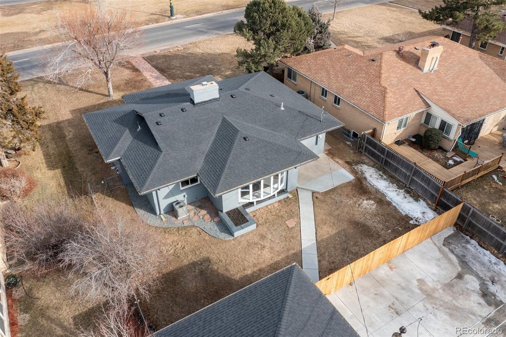 Photo of 2655 Monaco Parkway, Denver, CO 80207 (MLS # 5486883)