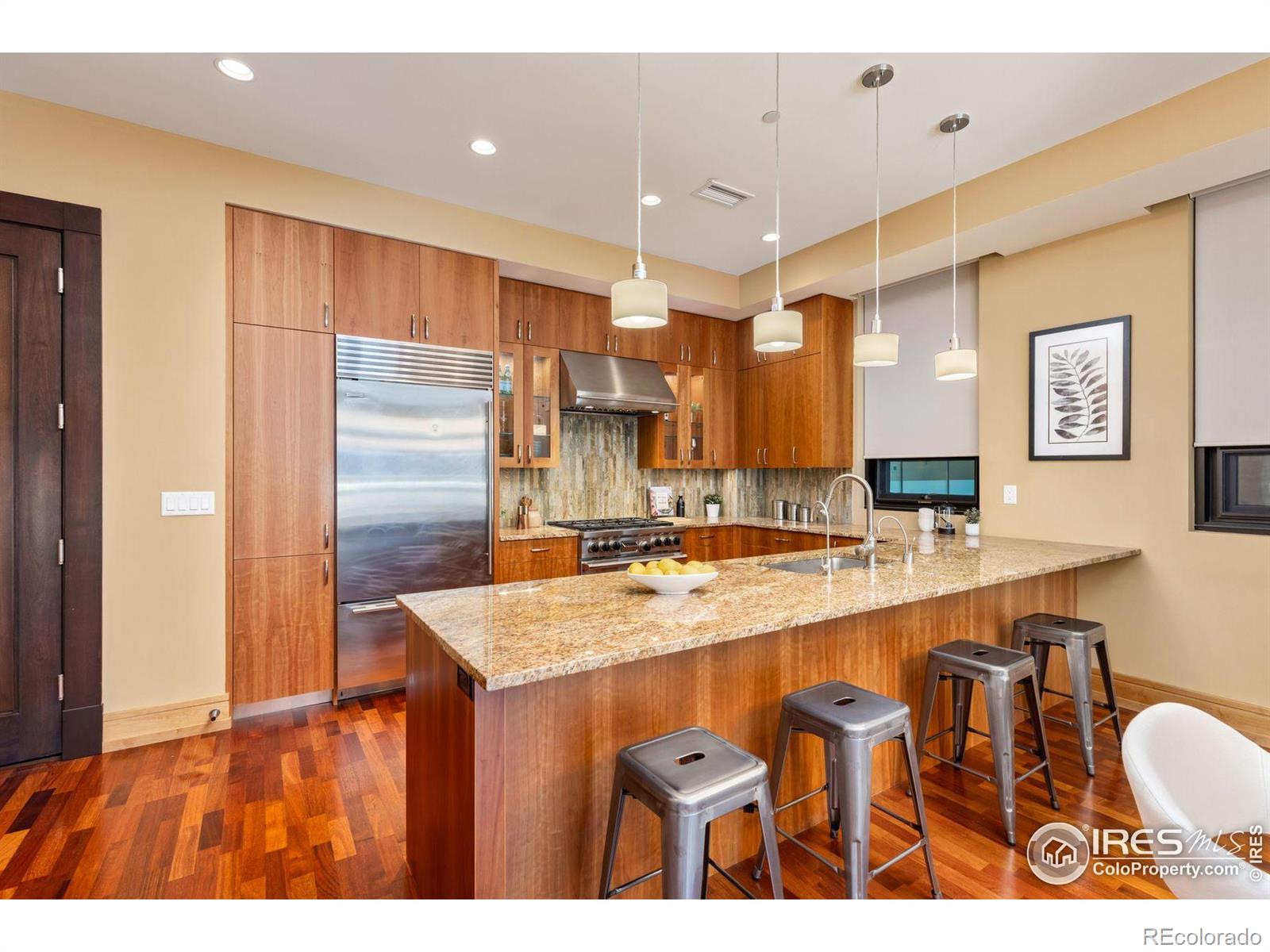 1077 Canyon Boulevard 305