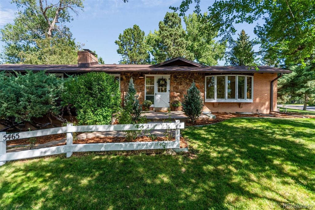 Photo of 5465 W Ontario Avenue, Littleton, CO 80128 (MLS # 7913459)