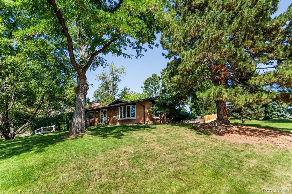 Photo of 5465 W Ontario Avenue, Littleton, CO 80128 (MLS # 7913459)