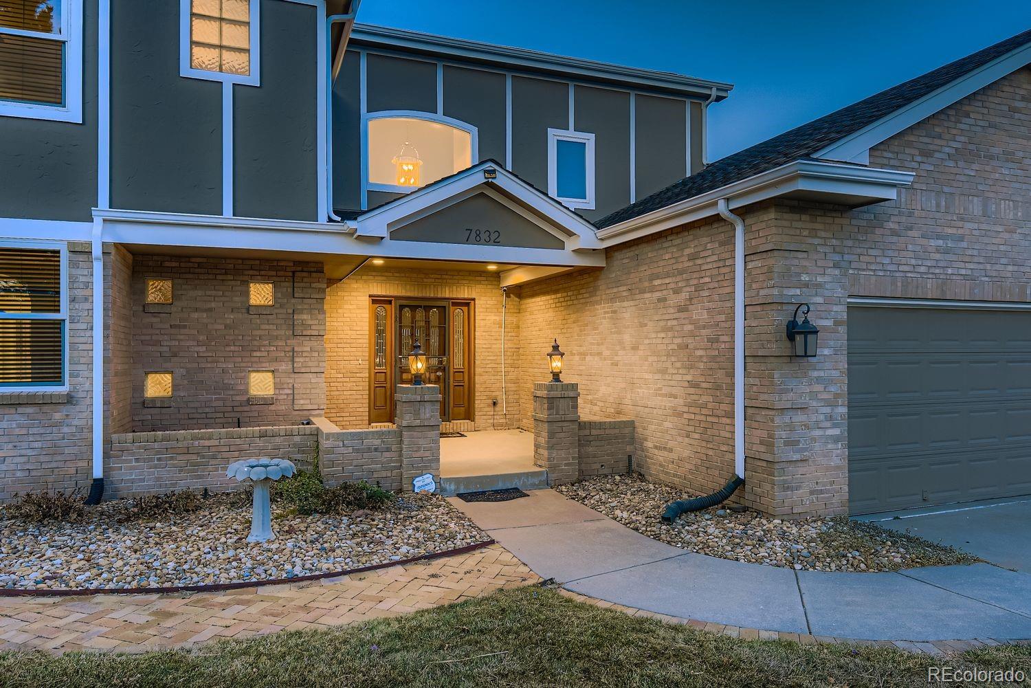 7832 W Oxford Circle