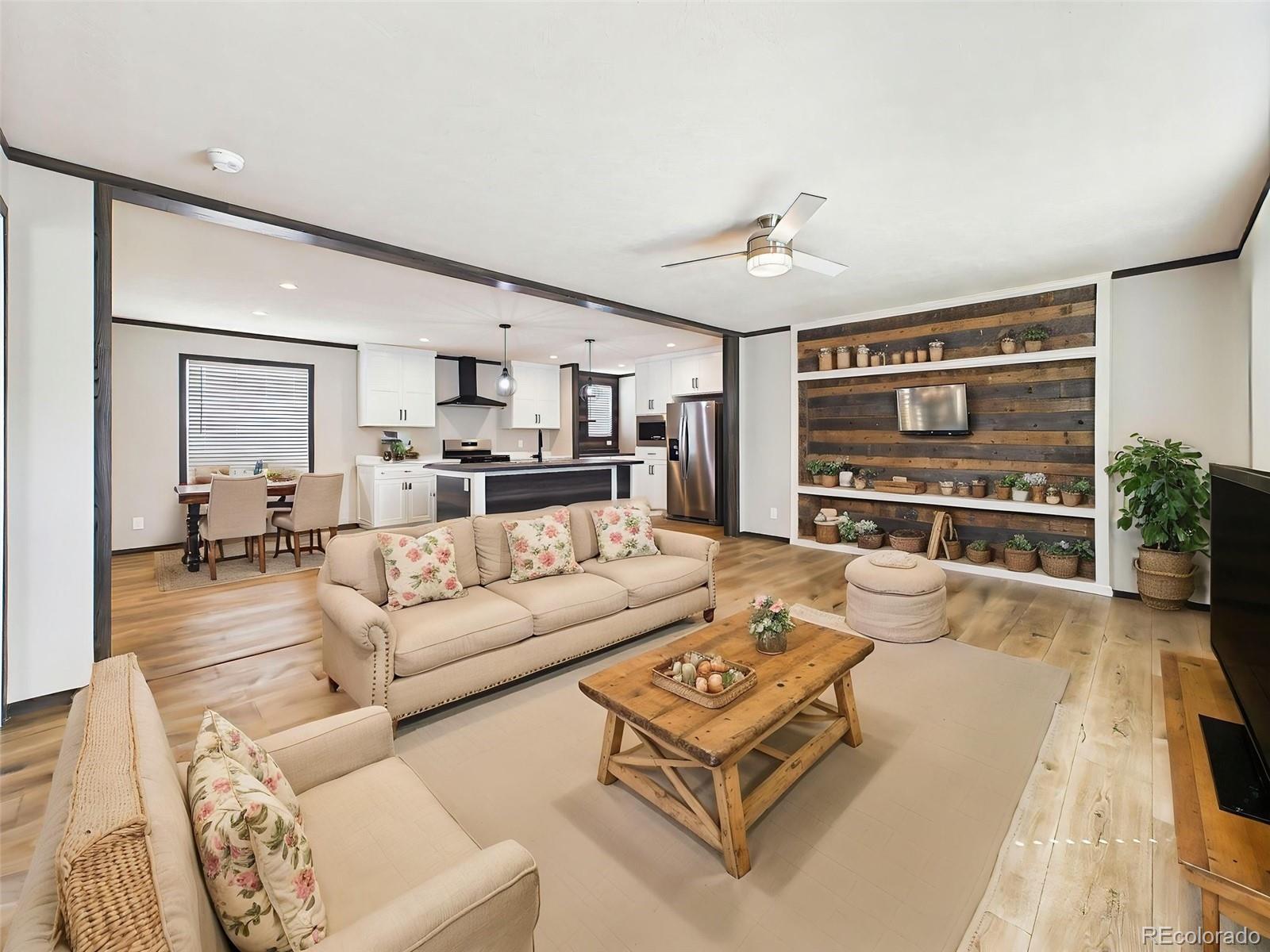 354 E Stewart Drive