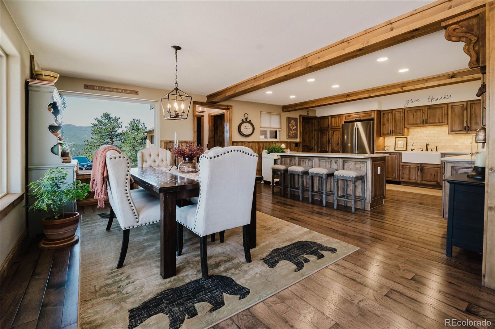 351 N Saddle Drive