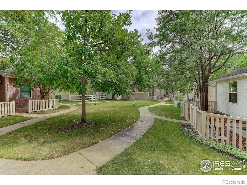 Photo of 3119 Lake Park Way, Longmont, CO 80503 (MLS # IR1043633)
