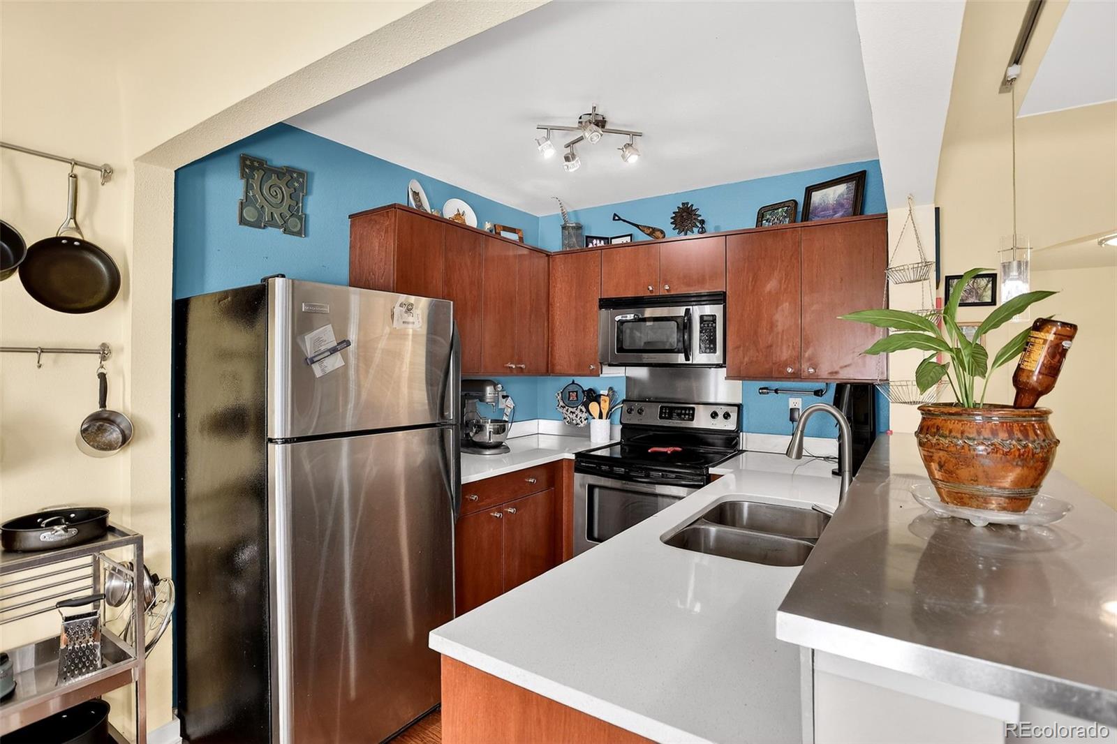 636 N Washington Street 101