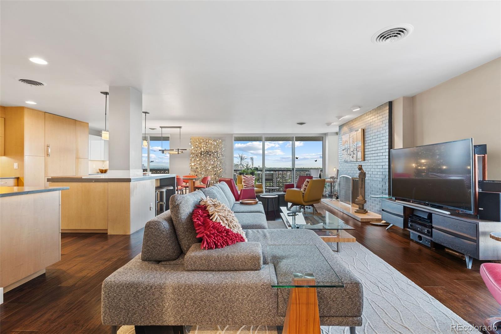 4570 E Yale Avenue 1104, Denver, CO, 80222 4 4570 E Yale Avenue 1104