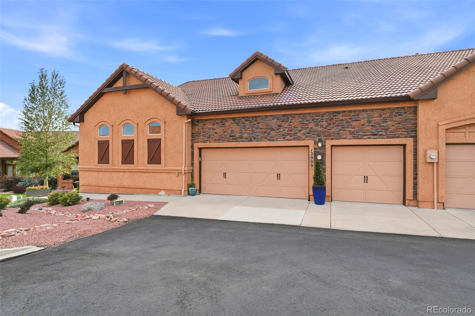 12909 Cupcake Heights
