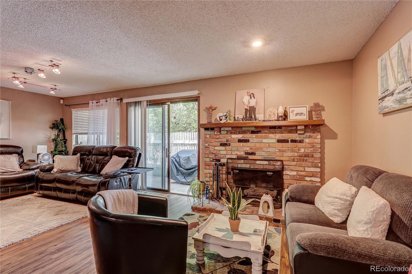 2754 S Lansing Way
