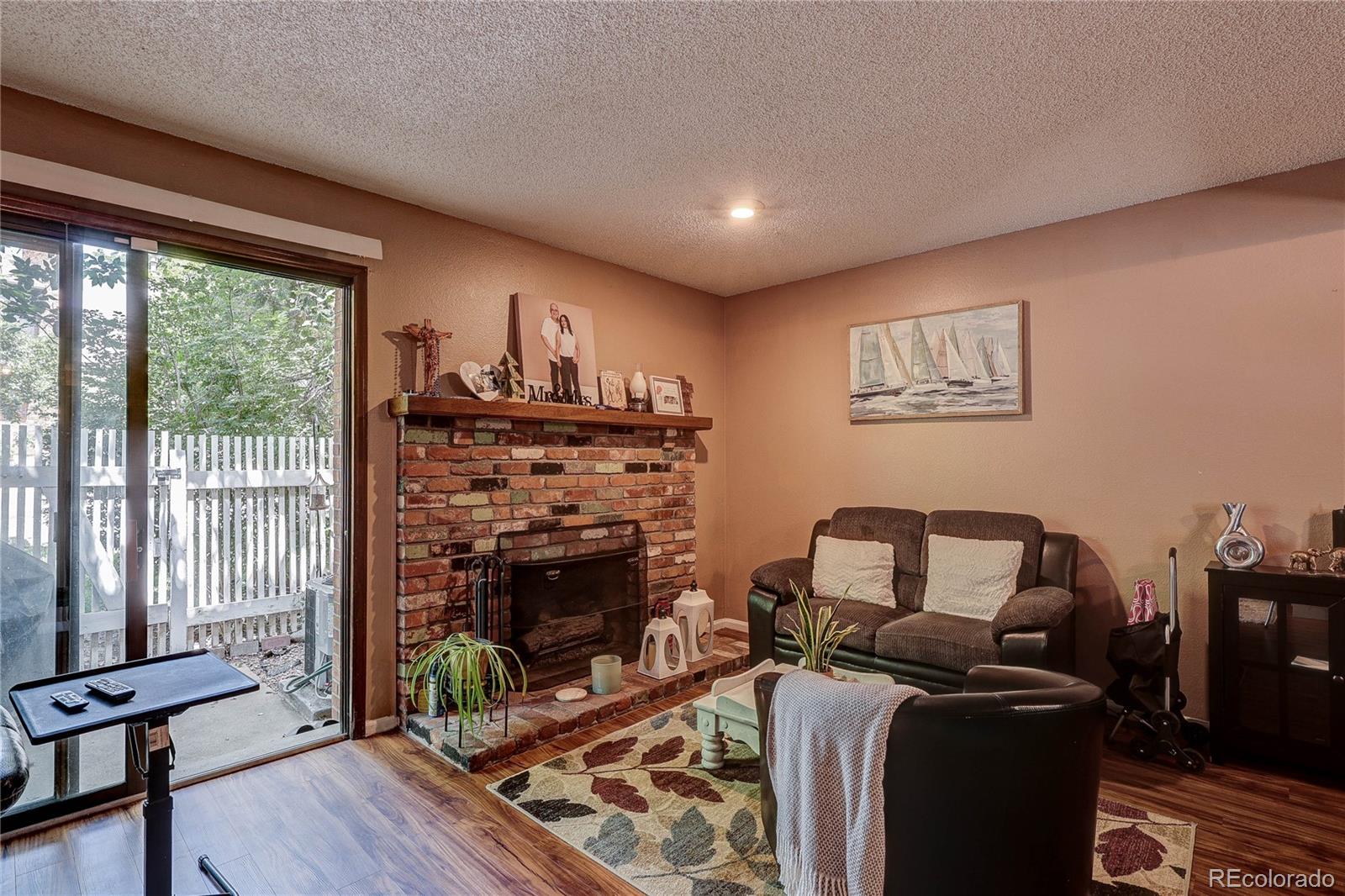 2754 S Lansing Way