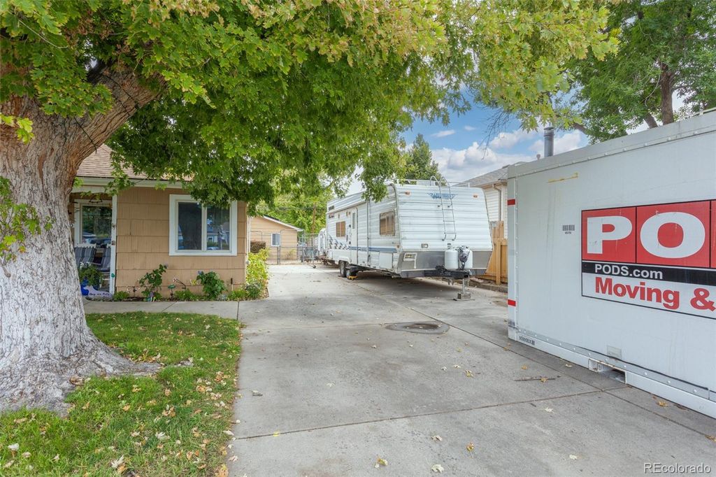 Photo of 4800 S Fox Street, Englewood, CO 80110 (MLS # 9352319)