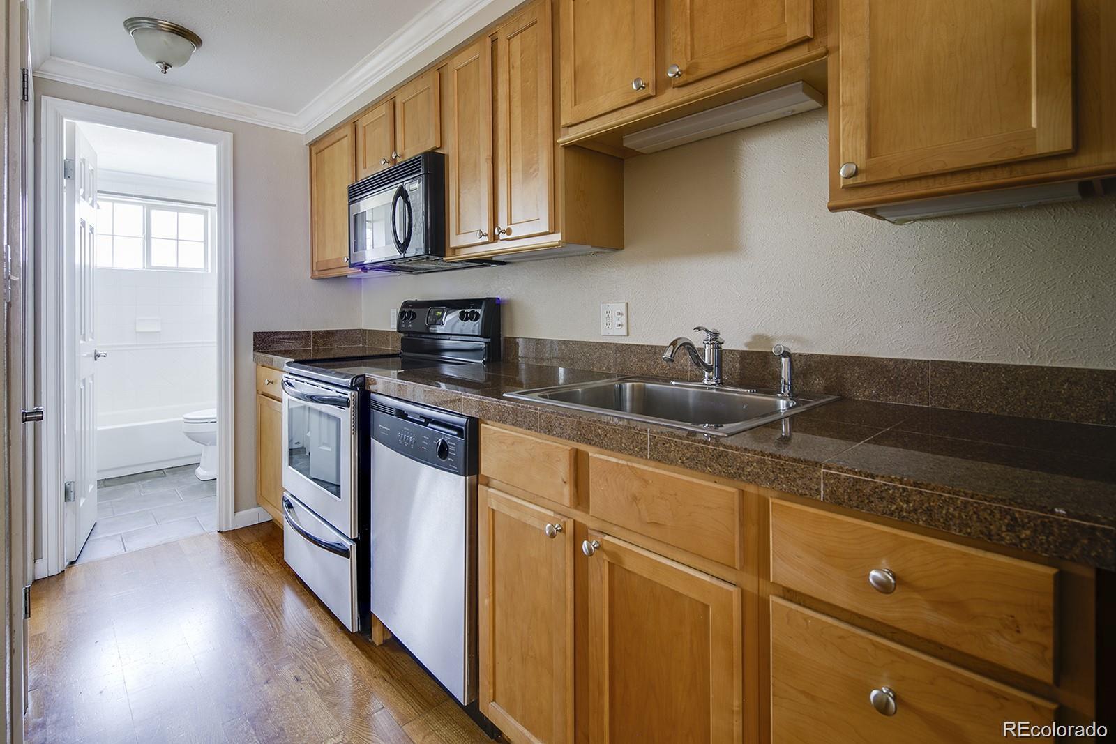 36 N Emerson Street 305