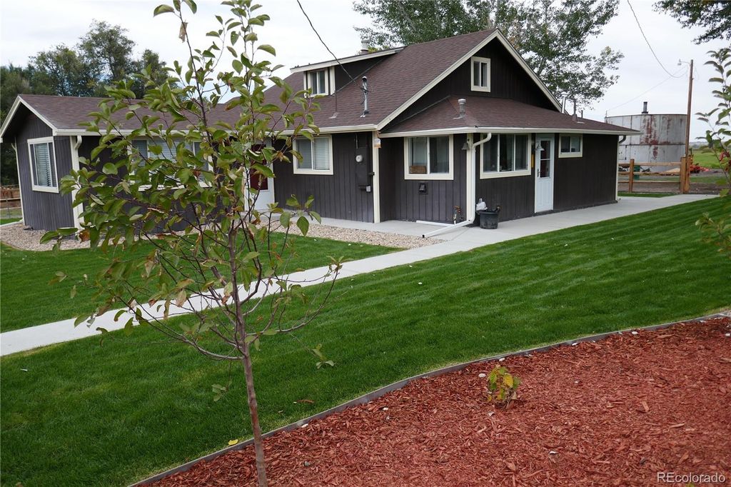 Photo of 2532 County Road 21, Fort Lupton, CO 80621 (MLS # 8191211)