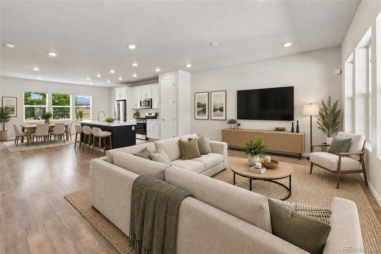 8806 Fraser River Loop