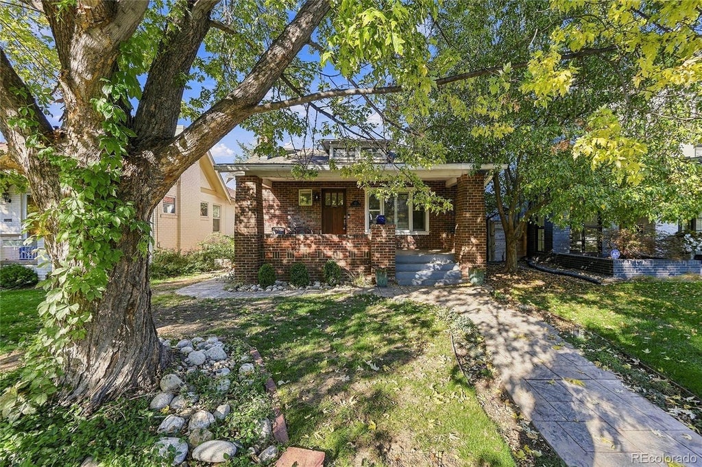 Photo of 871 S Gaylord Street, Denver, CO 80209 (MLS # 3273583)