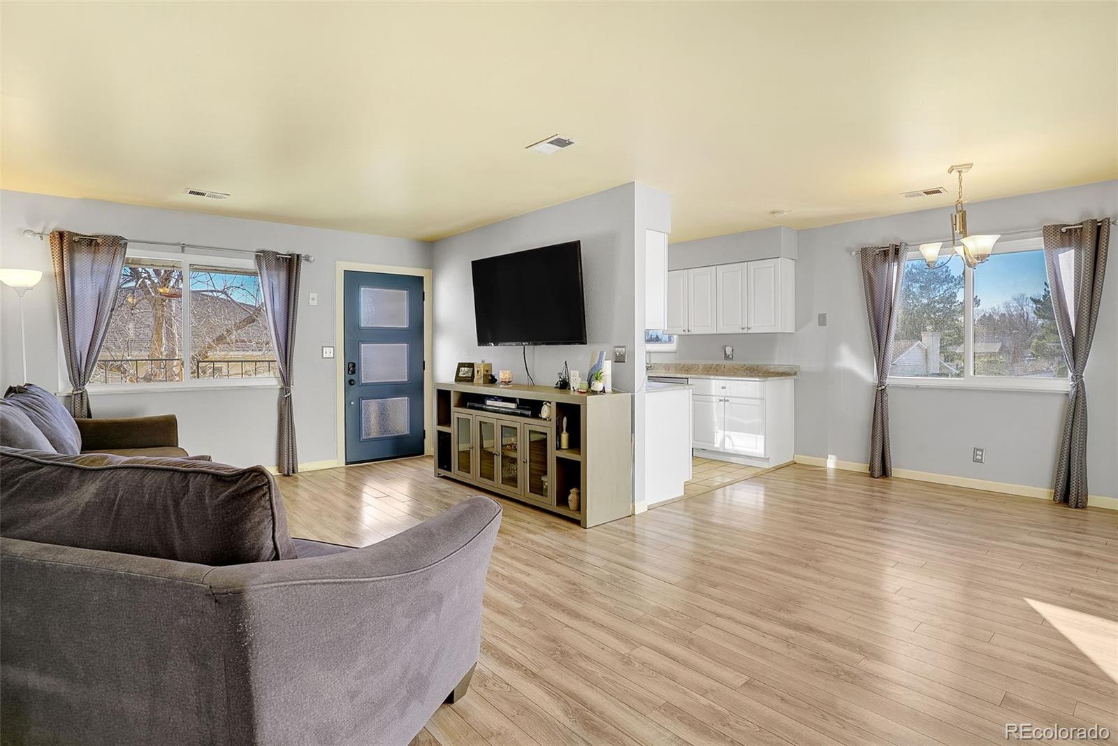 9848 Appletree Place