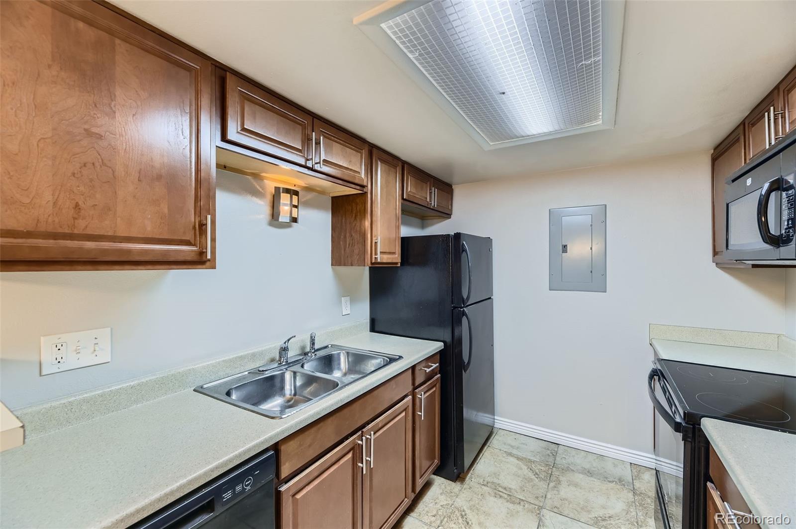 18043 E Ohio Avenue 202, Aurora, CO, 80017 3 18043 E Ohio Avenue 202