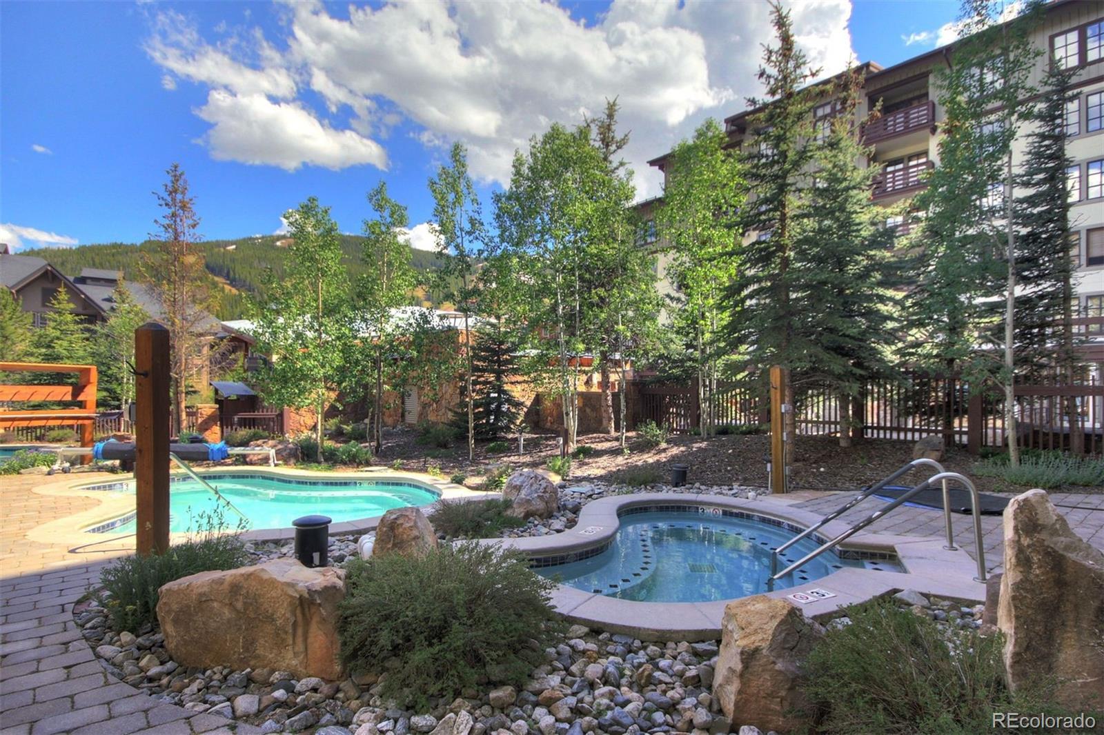 910 Copper Road 305