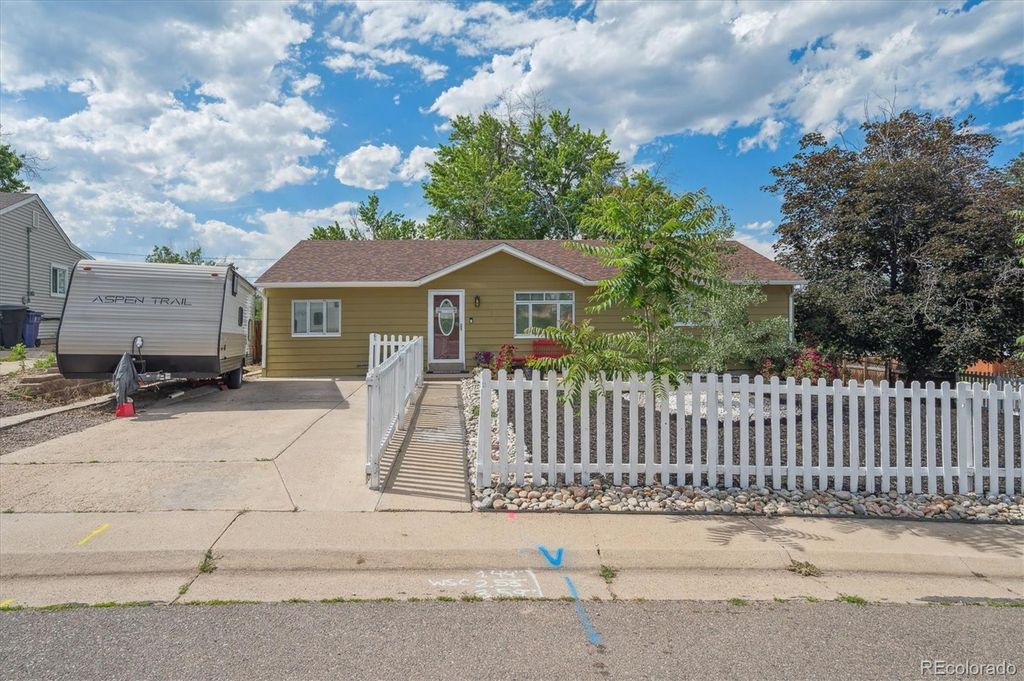 Photo of 1817 S Perry Way, Denver, CO 80219 (MLS # 6162574)