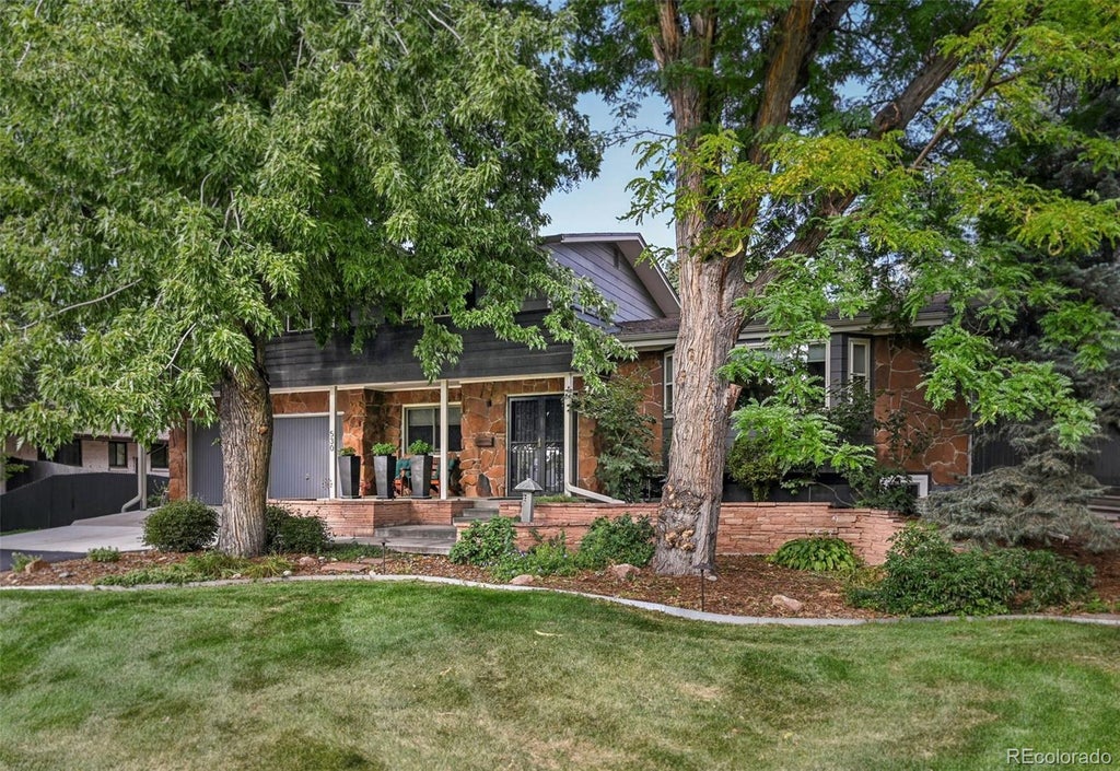 Photo of 530 S Harrison Lane, Denver, CO 80209 (MLS # 8129126)