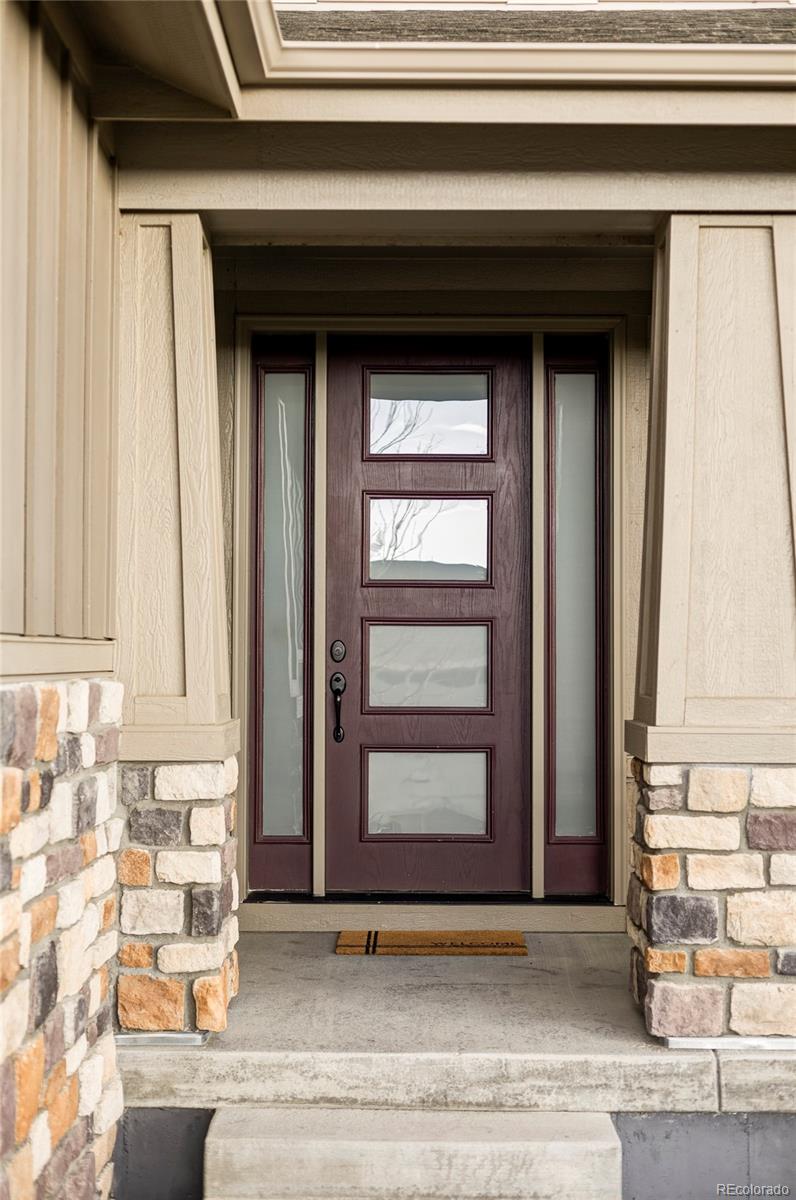 27500 E Lakeview Drive