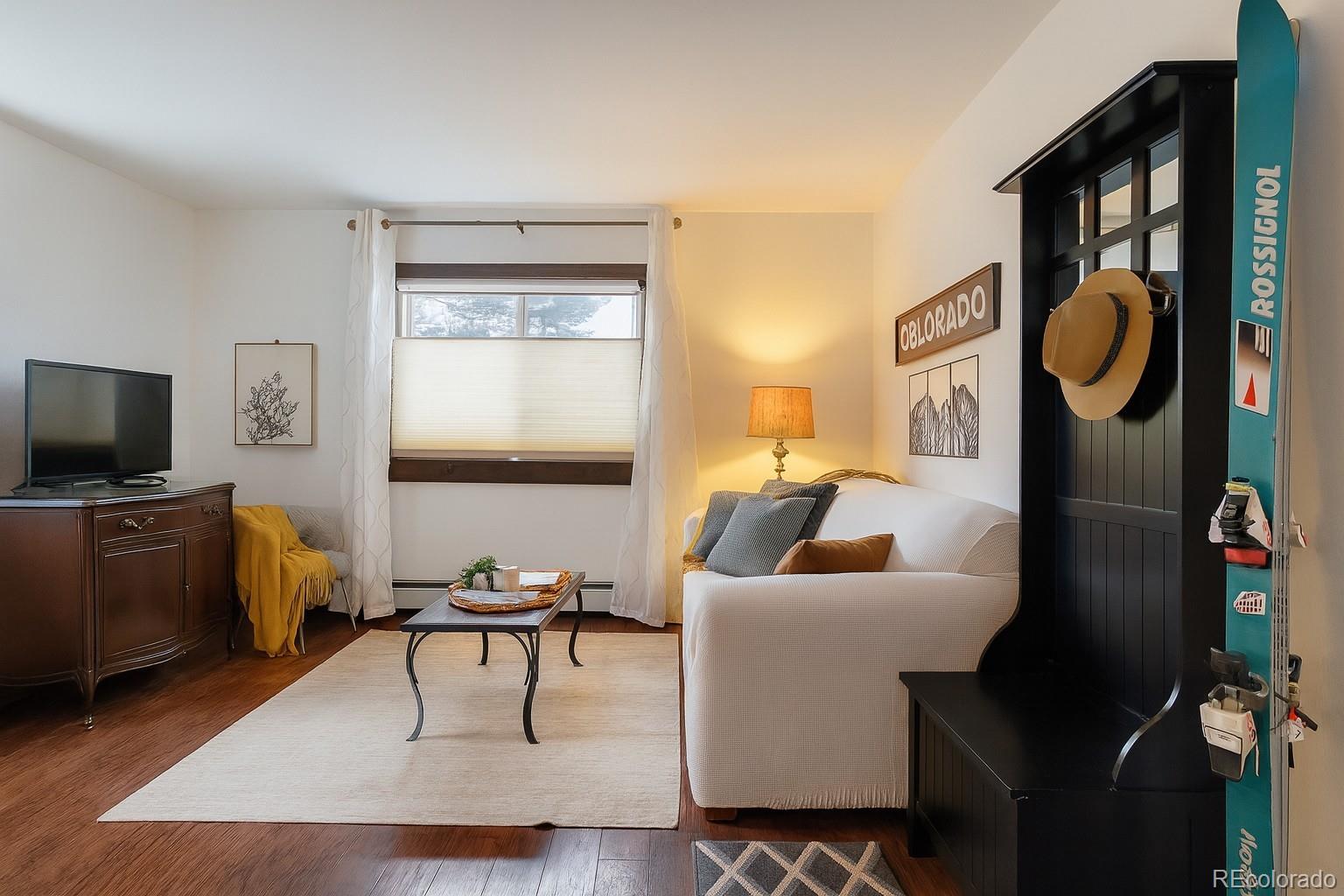 214 S Harris Street 101