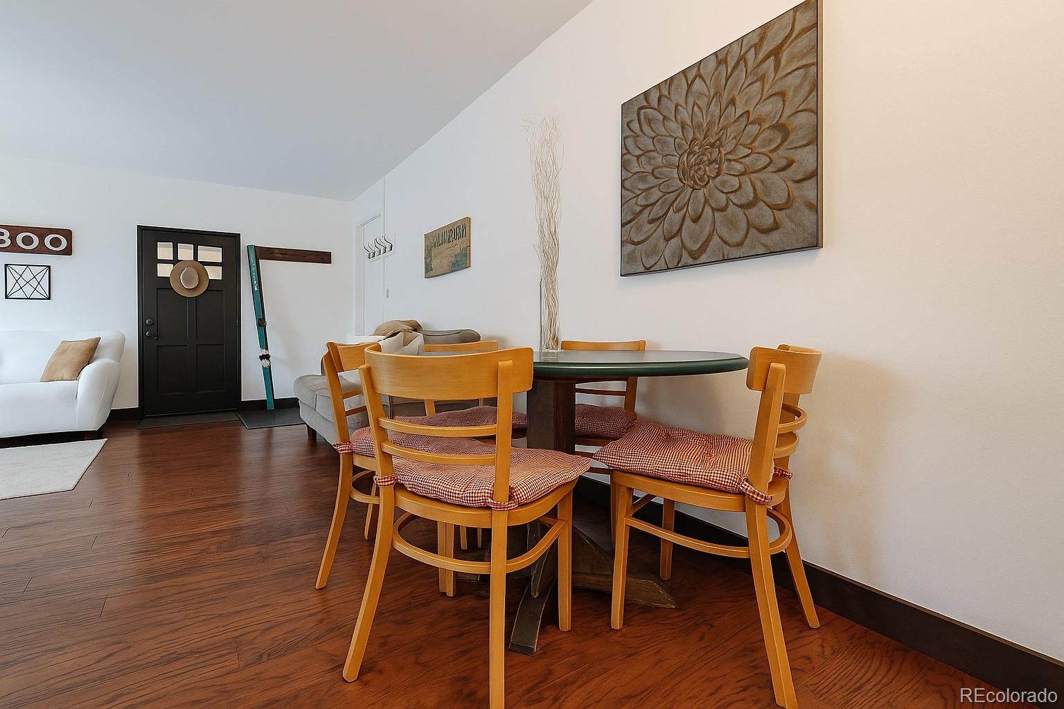 214 S Harris Street 101