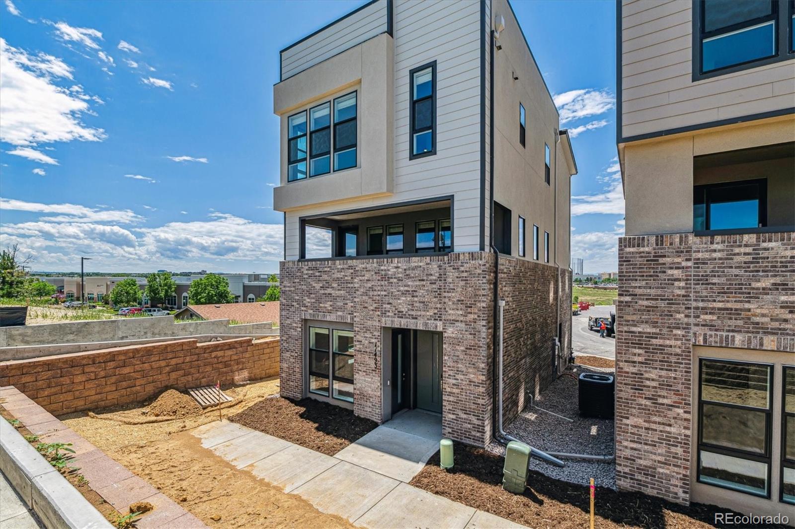 11493 E Briarwood Circle