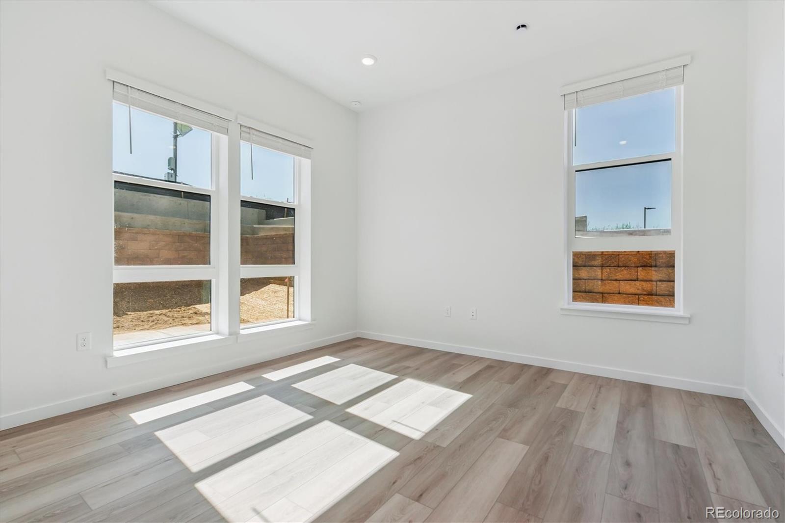 11493 E Briarwood Circle