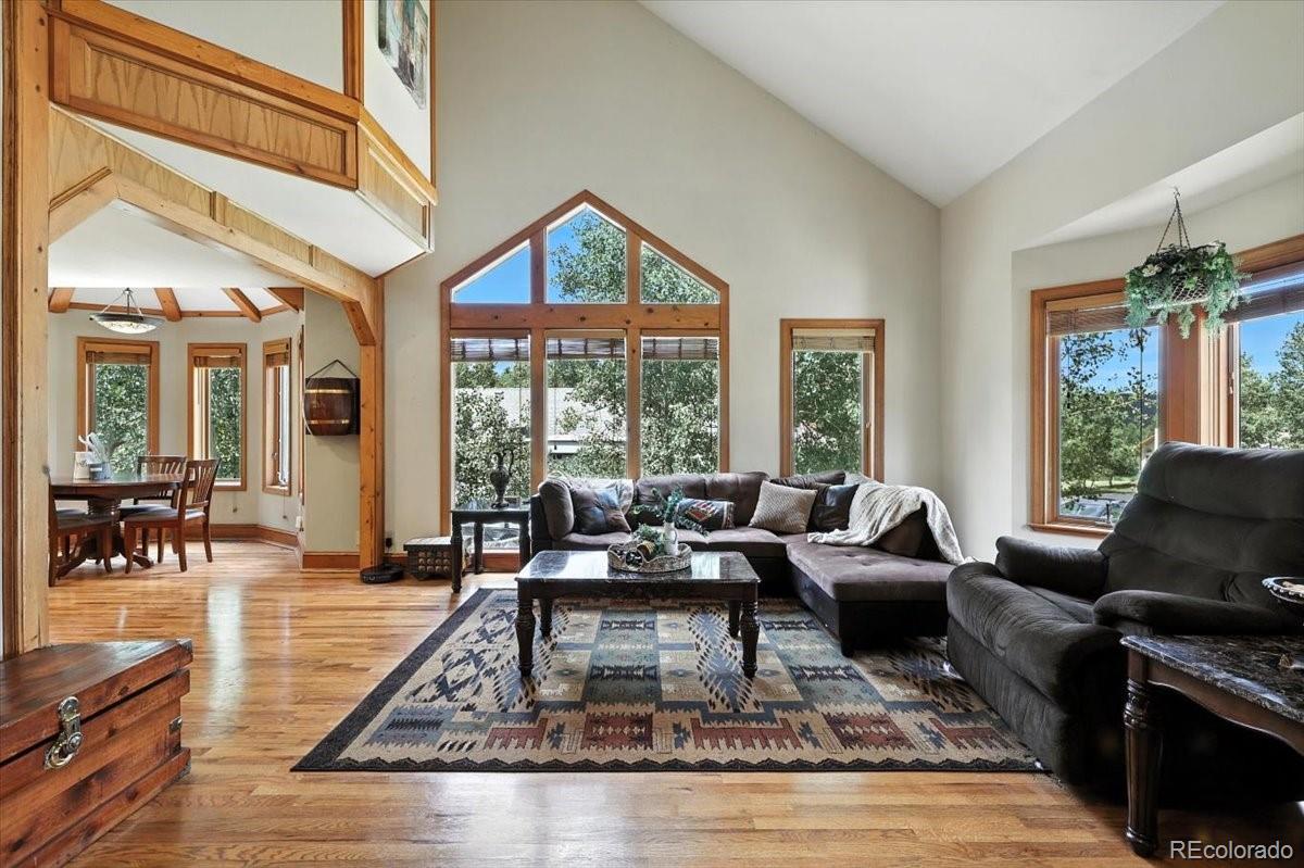 1975 Valley View Drive