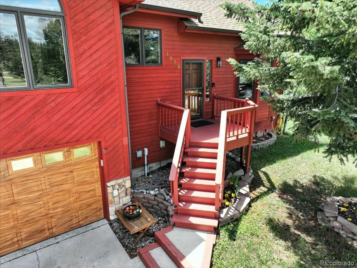1975 Valley View Drive
