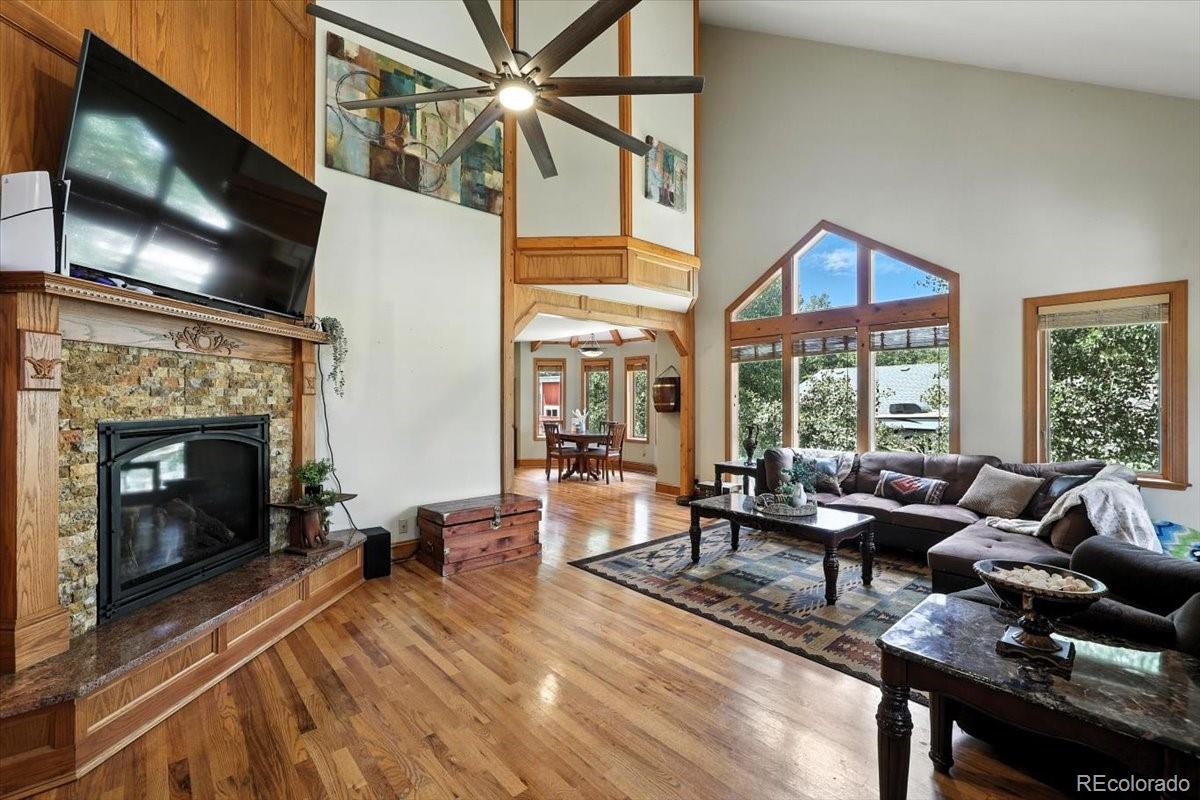 1975 Valley View Drive