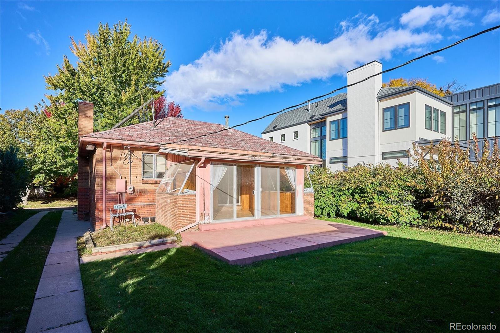 1010 S Steele Street