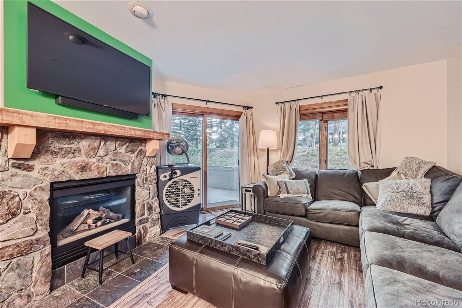 20 Hunki Dori Court 2225