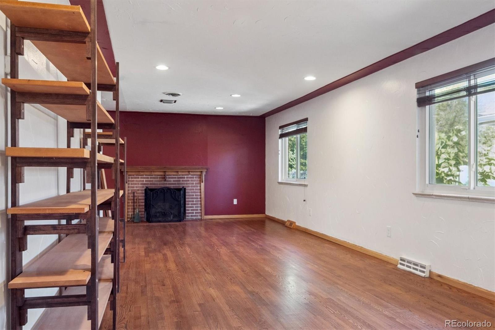 1515 S Monaco Parkway