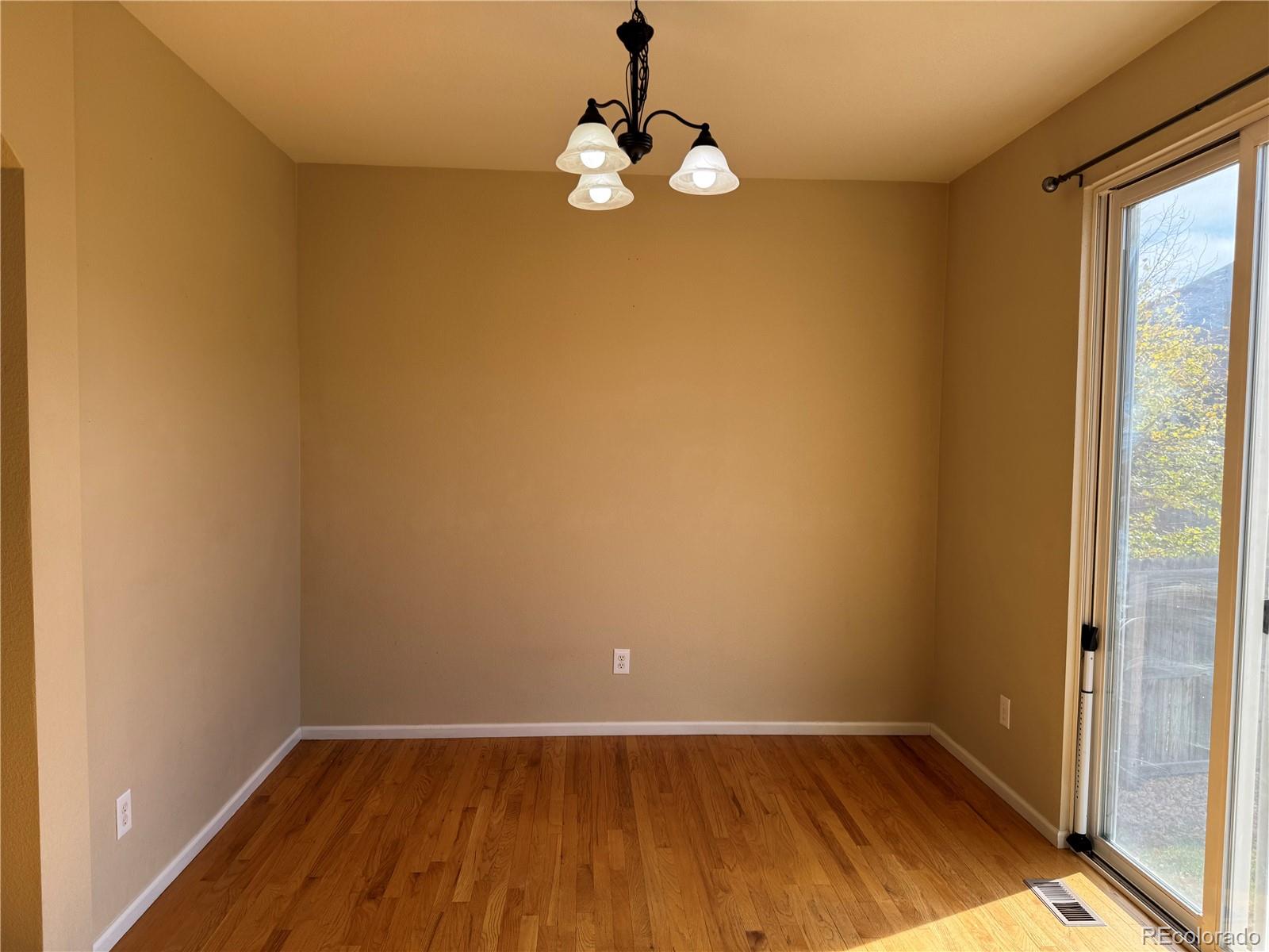 4436 Mt Oxford Street