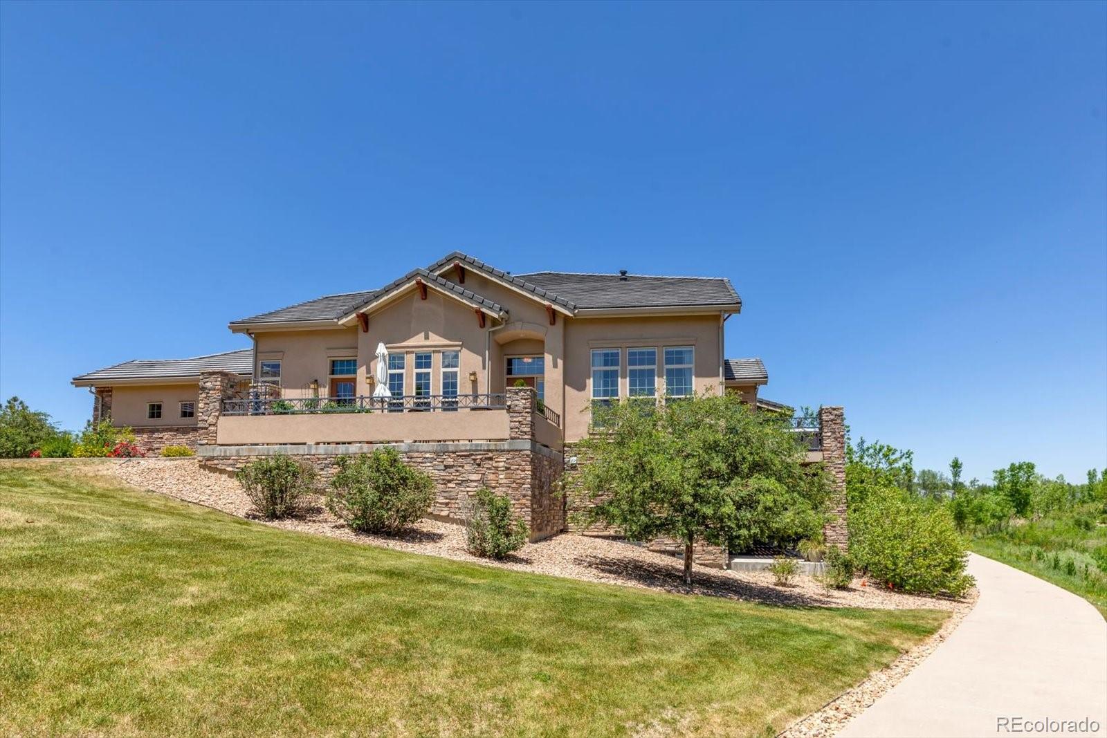 2758 Calmante Circle