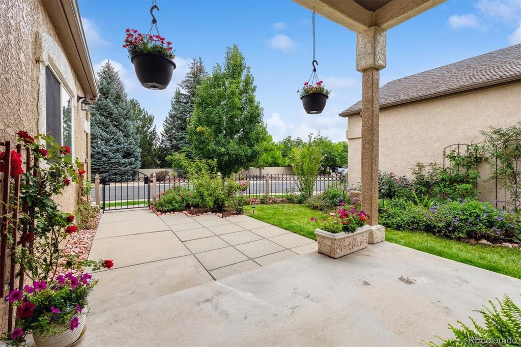 Photo of 716 Club Circle, Louisville, CO 80027 (MLS # 9999285)