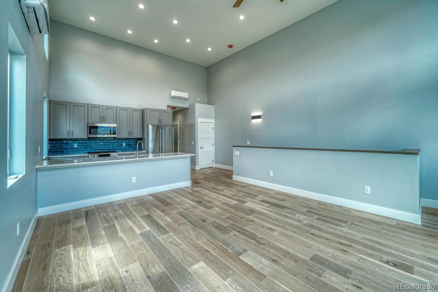 Photo 17 of 29 of 731 Holman Court townhome