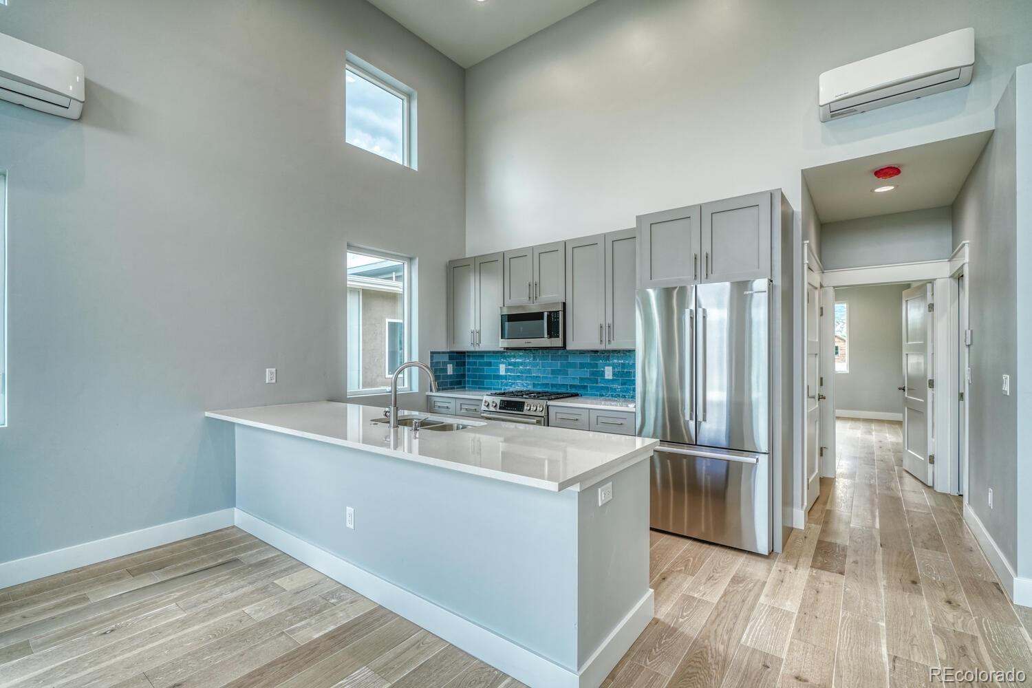 Photo 13 of 29 of 731 Holman Court townhome