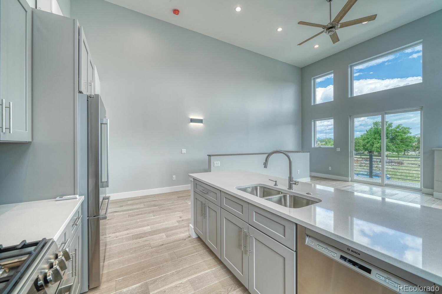 Photo 10 of 29 of 731 Holman Court townhome