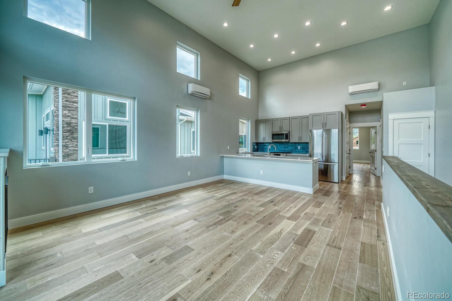 Photo 16 of 29 of 731 Holman Court townhome